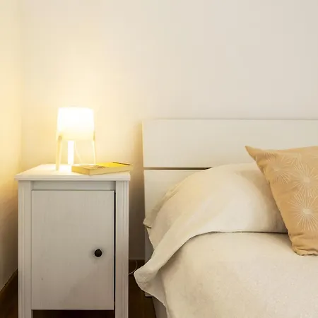 Casa Vacanze Mini Attico Apartment *